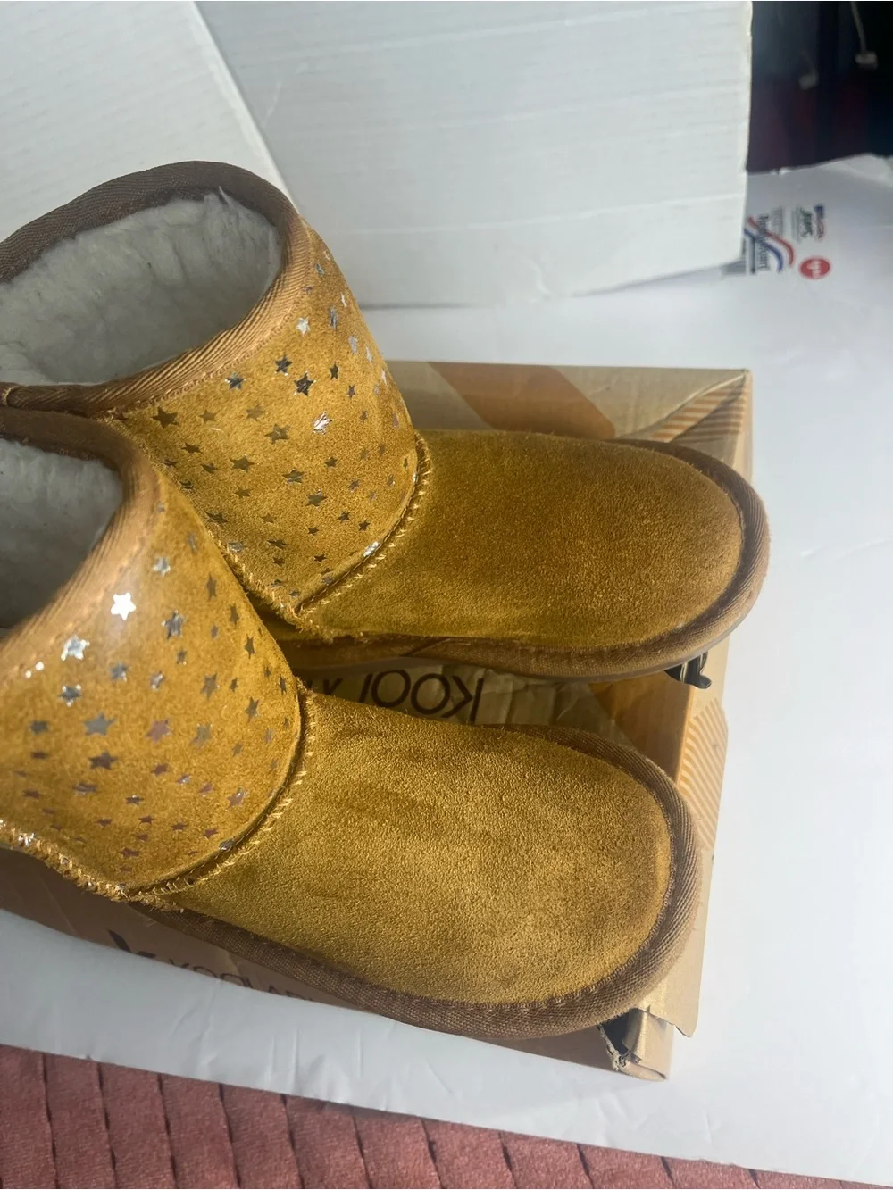 T. Koola Short Stars size size 8 children